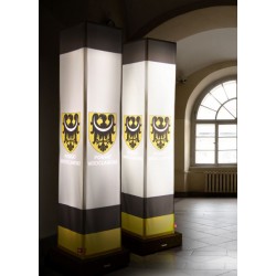 Totem publicitar luminos